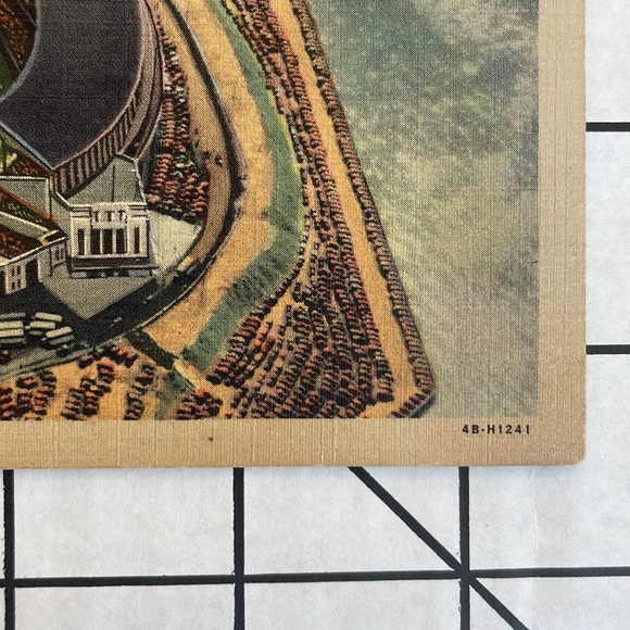 Vintage postcards ca 1940's, Olympic Village in LA; Rose Bowl, Municipal Stadium - Picture 11 of 12